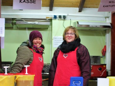 10.12.2017 - Beate Nonnenbroich - Weihanchtsmarkt um die Regiswindiskirche