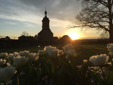 April 2018 - Ursula Kost - Der Frühling zieht sein Band