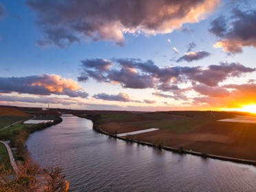 10.03.2019 - Ulrich Seidel - Blick vom Krappenfelsen auf den Neckar und den Sonnenuntergang