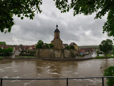 21.05.2019 - Ulrich Seidel - Blick von der Rathausburg auf das Hochwasser