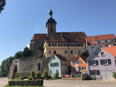 04.07.2019 - Gudrun Cremer - Bunt und schön, die kleinen Häuschen von Lauffen