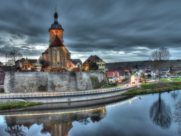 08.12.2019 - Martin Braunbeck - Blaue Stunde-Weihnachtsmarkt HDR -Bild