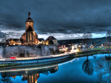 08.12.2019 - Martin Braunbeck - Blaue Stunde-Weihnachtsmarkt HDR -Bild