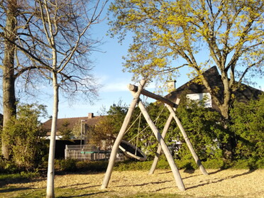 25.04.2021 - Andrea Piest - Spielplatz