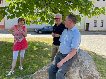 Bürgermeisterehepaar Pick beim Besuch von Klaus-Peter Waldenberger in Meuselwitz.
