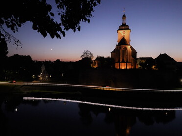 09.10.2021 - Hannah Lorenz - Regiswindiskirche im Abendlicht