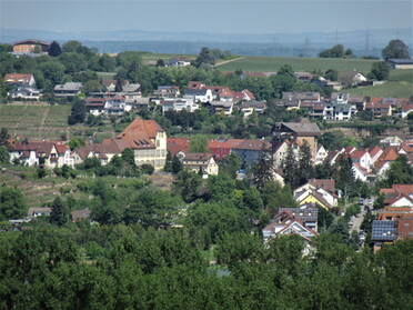 18.05.2022 - Urban Böhner-Stamm - Blick auf Lauffen