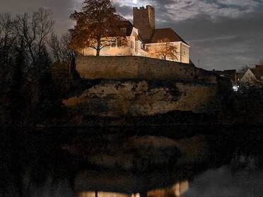 12.12.2022 - Monika Buchholz-Schwarz - Die Burg im Lichterglanz