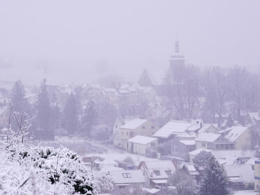 18.01.2023 - Ulrich Seidel - Regiswindiskirche bei Schneefall