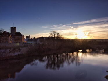 21.02.2023 - Günter Schiffl - Rathaus mit Neckarbrücke bei Sonnenaufgang