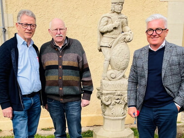 neuer Stadtarchivar Dr.-Ing. Axel Koster, Dr. Norbert Hofmann, Bürgermeister Klaus-Peter Waldenberger