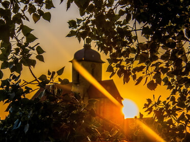 02.06.2023 - Hansjörg Sept - Regiswindiskirche im Kreuzlicht