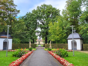 Meuselwitzer Von-Seckendorf-Park mit Blick auf die Orangerie (Foto: Bettina Keßler)