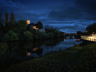 11.11.2023 - Ulrich Seidel - Rathausburg mit Neckar zur blauen Stunde