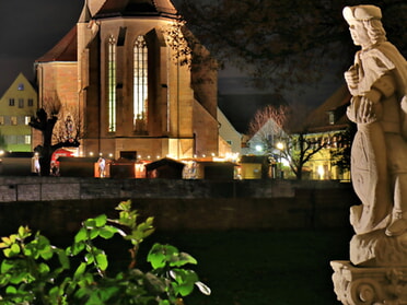 10.12.2023 - Frank-M. Zahn - Weihnachtsmarkt um die Regiswindiskirche