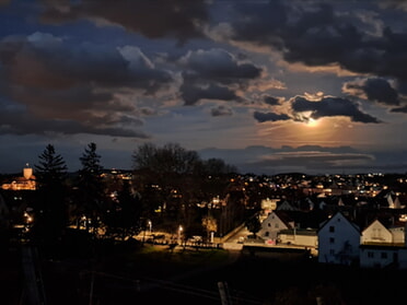 24.02.2024 - Rose Hess - Abendhimmel mit Vollmond