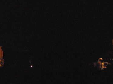 24.11.2024 - Bernhard Müller - Regiswindiskirche und Rathausburg bei Nacht