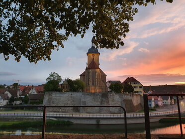 09.09.2025 - Maria Beissel - Blick auf die Regiswindiskirche