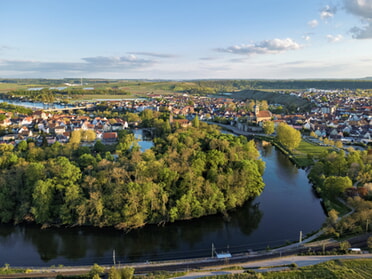 20.04.2026 - Ulrich Seidel - Das Zentrum von Lauffen a.N. von oben (Drohnenaufnahme)