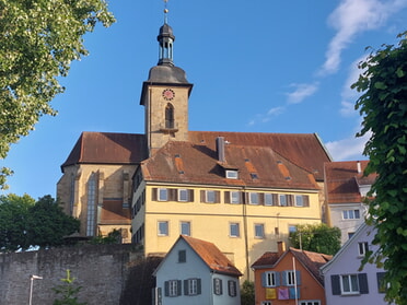 15.05.2026 - Hans-Peter Schwarz - Regiswindiskirche in der Abendsonne