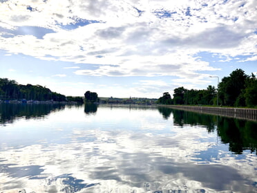 Mitte Juni - Andreas Koch - Abends auf dem Neckar
